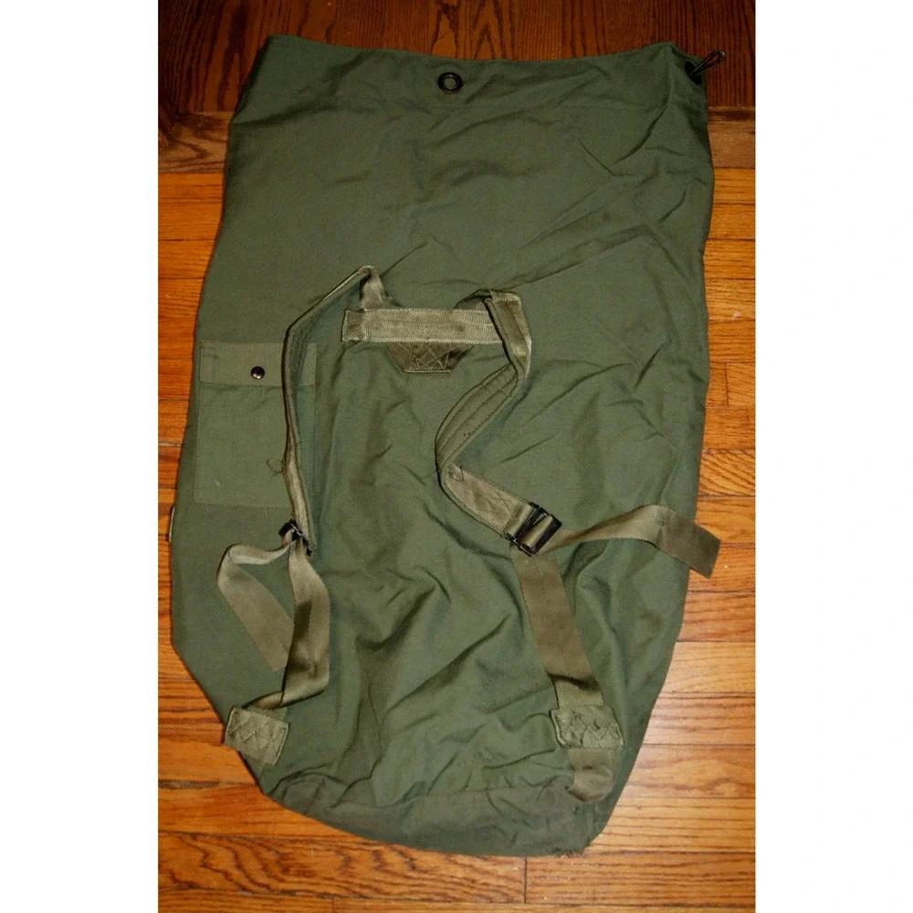 US Military Army Duffel Bag Green Nylon Heavy Duty Camping 35